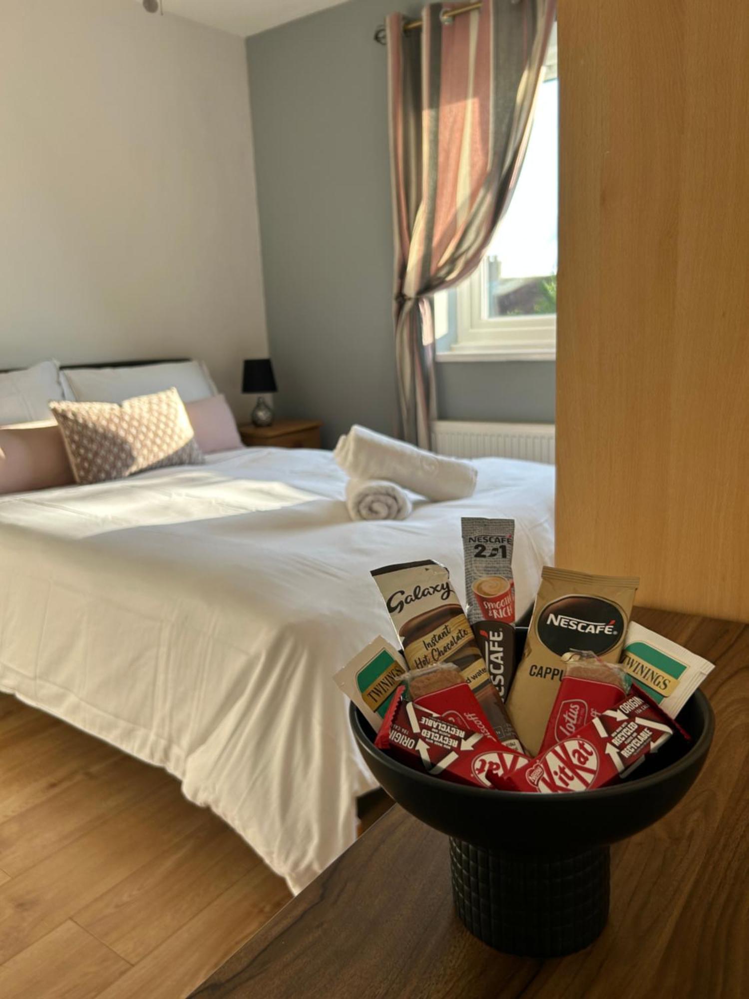 No6 Overnight Stays Free Onsite Parking Hindlip Екстериор снимка