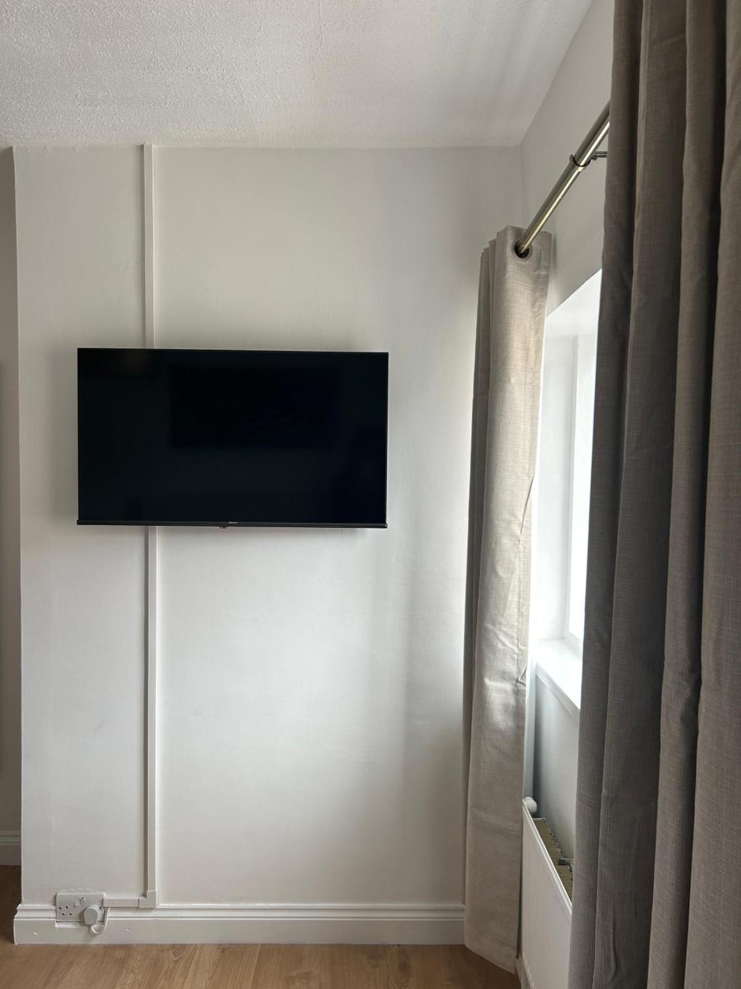 No6 Overnight Stays Free Onsite Parking Hindlip Екстериор снимка