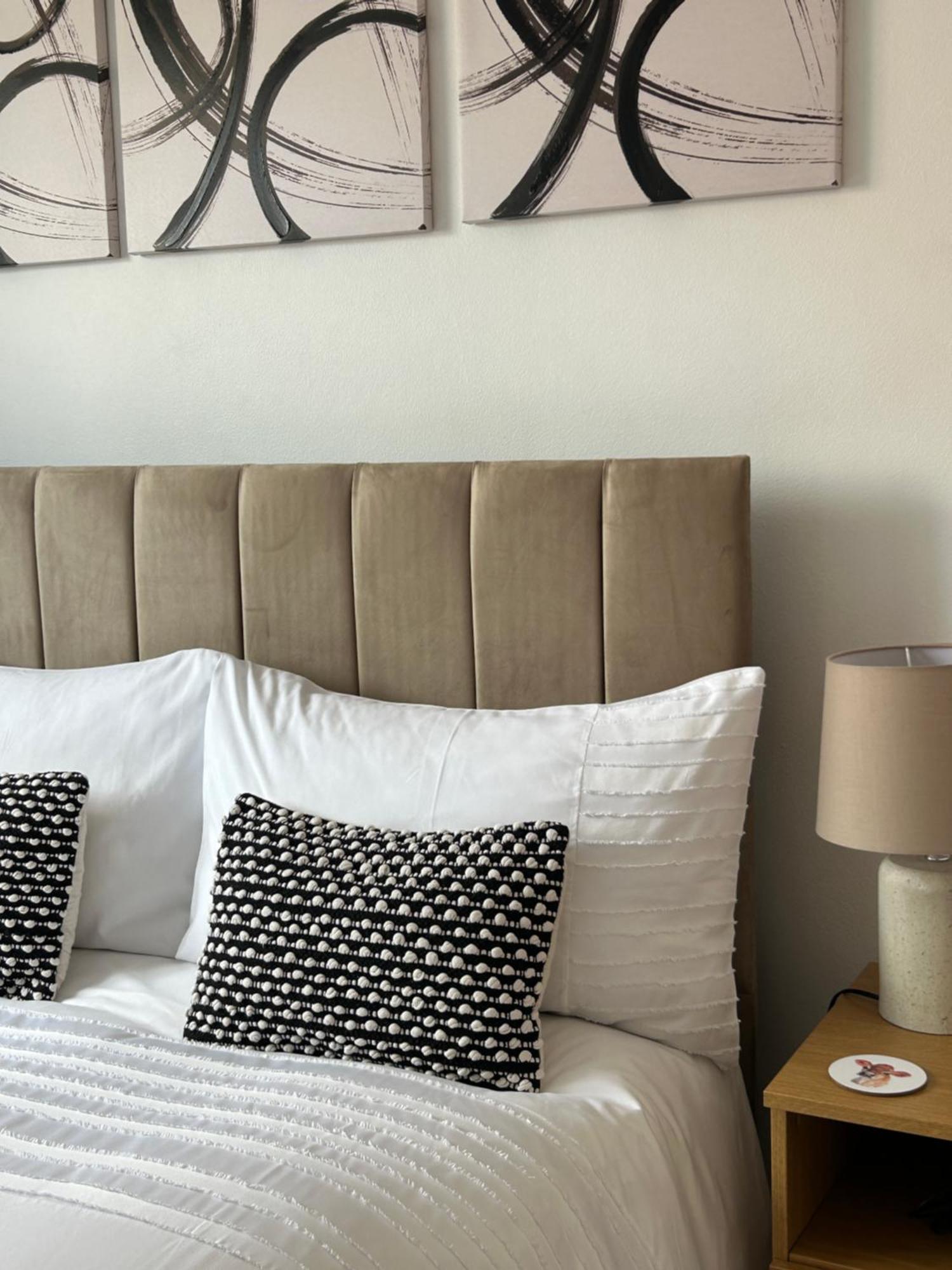 No6 Overnight Stays Free Onsite Parking Hindlip Екстериор снимка